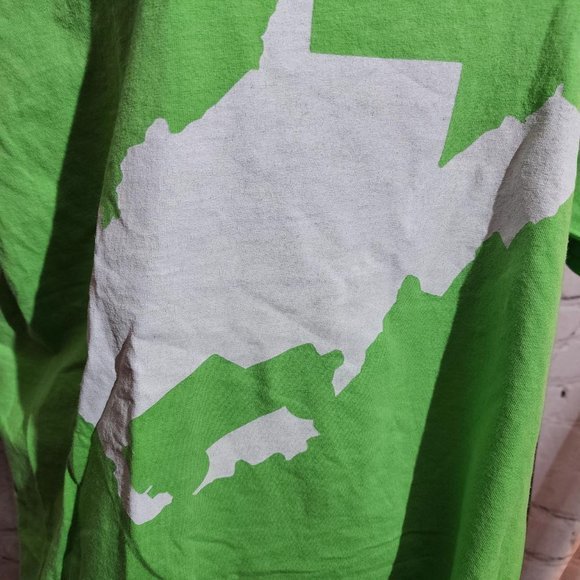 WV Jeep West Virginia Large Shirt Fruit of the Loom - Picture 2 of 4